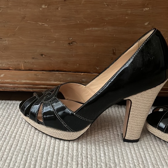 Cole Haan Heels with Nike Air - Picture 4 of 6